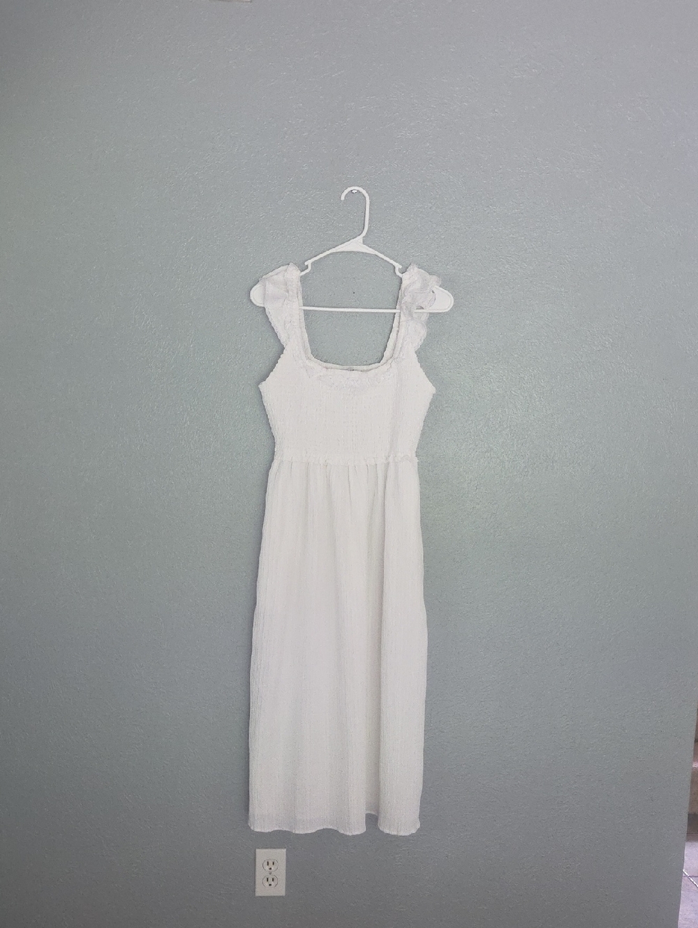 American Eagle Outfitters White Eyelet Maxi Dress